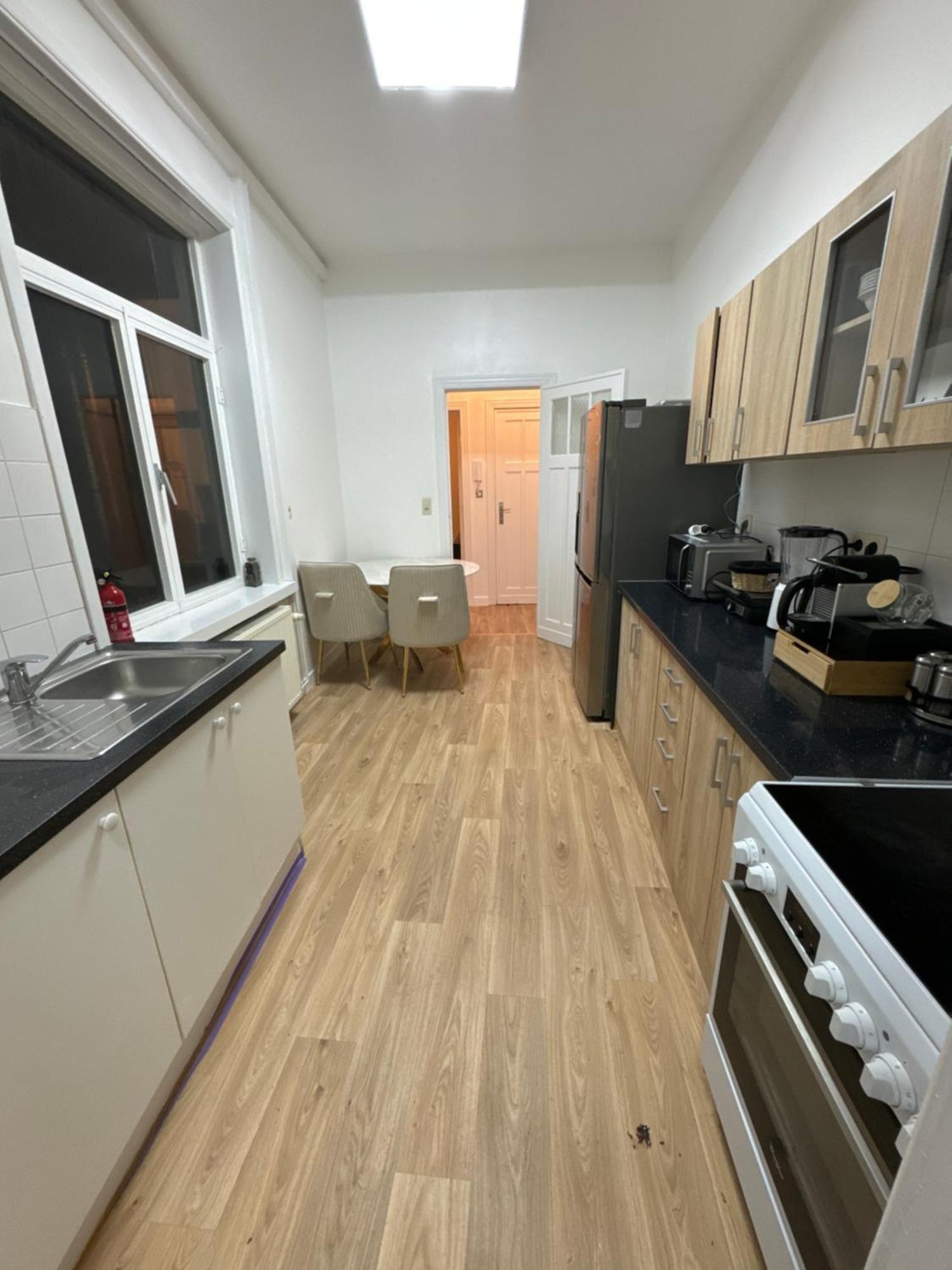 Appartement 2 Chambre Luxueuse A Jette Brüksel Dış mekan fotoğraf